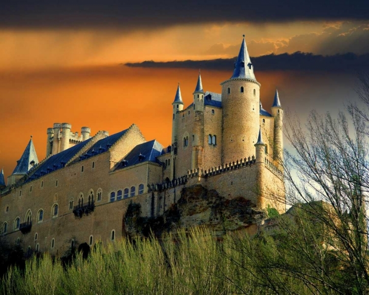 Picture of EUROPE, SPAIN, SEGOVIA ALCAZAR CASTLE AT SUNSET