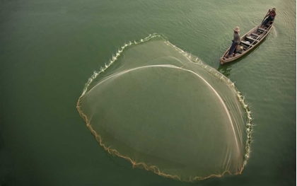 Picture of MYANMAR, FISHERMAN CASTING NET ON IRRAWADDY RIVER