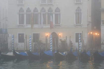 Picture of ITALY, VENICE GONDOLAS ON THE GRAND CANAL