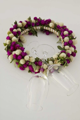 Picture of FRENCH POLYNESIA, TAHAA WREATH AND WINE GLASSES