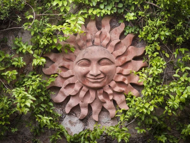 Picture of MEXICO DECORATION ON GARDEN WALL