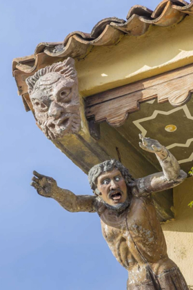 Picture of MEXICO GARGOYLE ON BUILDING EAVE