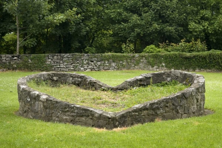 Picture of IRELAND, KINVARA A HEART-SHAPED STONE WALL