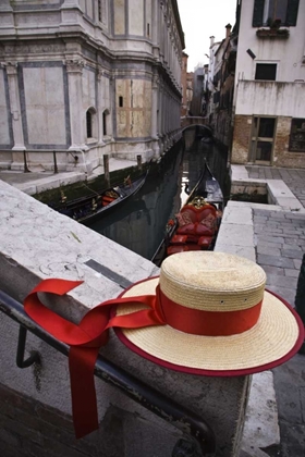 Picture of ITALY, VENICE GONDOLIERS HAT AND GONDOLAS