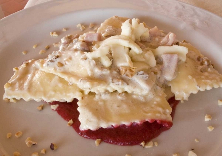 Picture of ITALY, NAPLES RAVIOLI WITH WALNUTS AND SAUCE