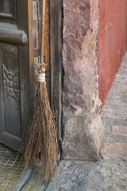 Picture of MEXICO, SAN MIGUEL DE ALLENDE BROOM IN DOORWAY