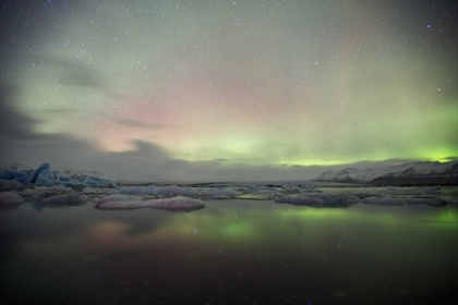 Picture of ICELAND, JOKULSARLON AURORA LIGHTS OVER A LAGOON