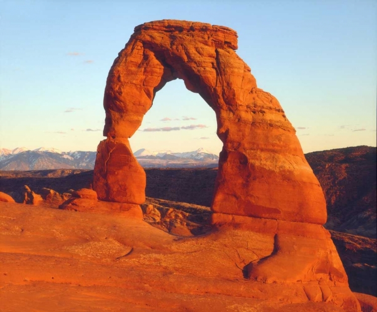 Picture of USA, UTAH, ARCHES NP DELICATE ARCH AT SUNSET