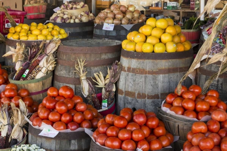 Picture of VIRGINIA, MEADOWS OF DAN PRODUCE IN A STORE