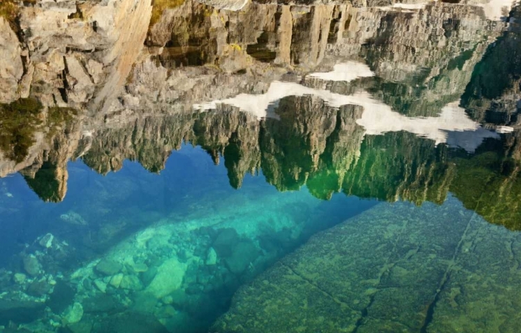 Picture of CA, INYO NF MINARETS REFLECTED IN ICEBERG LAKE