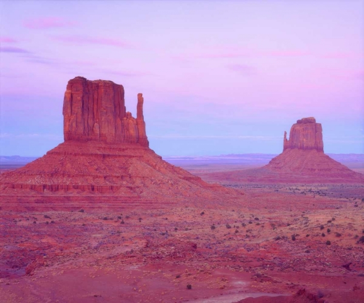 Picture of AZ, THE MITTENS FORMATIONS IN MONUMENT VALLEY