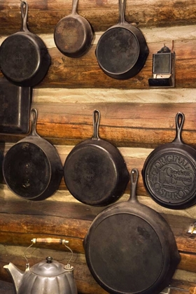 Picture of MT, LEWIS AND CLARK NF SKILLETS IN THE KITCHEN