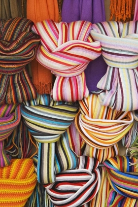 Picture of ITALY, PISA SCARVES FOR SALE AT A MARKET