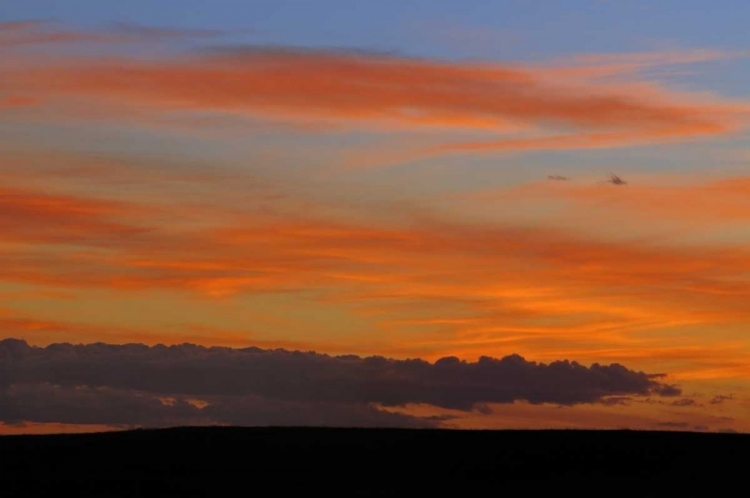 Picture of CANADA, SASKATCHEWAN, SUNSET OVER GRASSLANDS