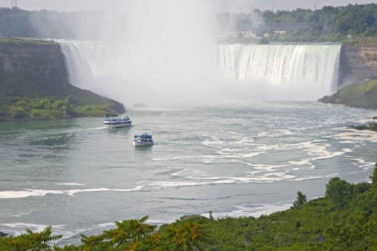 Picture of CANADA, ONTARIO, SIGHTSEEING AT NIAGARA FALLS