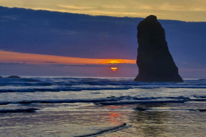 Picture of OREGON, CANNON BEACH SUNSET ON LONE SEASTACK