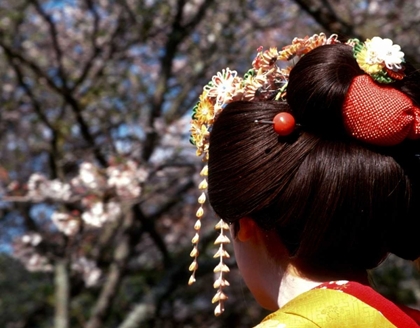 Picture of JAPAN, KYOTO GEISHAS HEAD ON PHILOSOPHERS PATH