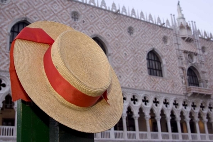 Picture of ITALY, VENICE GONDOLIERS HAT AND DOGES PALACE
