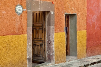 Picture of MEXICO, SAN MIGUEL DE ALLENDE OPEN DOORWAY
