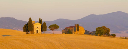 Picture of ITALY, TUSCANY LITTLE CHAPEL AT SUNSET
