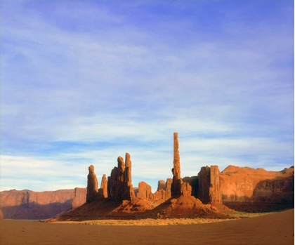 Picture of ARIZONA, SANDSTONE FORMATIONS IN MONUMENT VALLEY