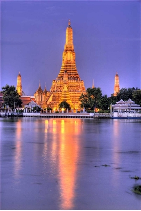 Picture of WAT ARUN BUDDHIST TEMPLE, BANGKOK, THAILAND