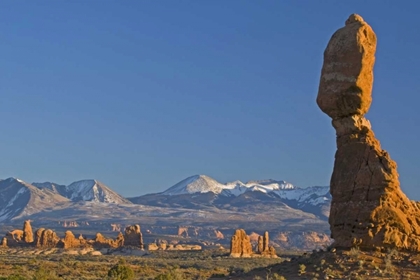 Picture of UT, ARCHES NP BALANCED ROCK WITH LA SAL MOTS 