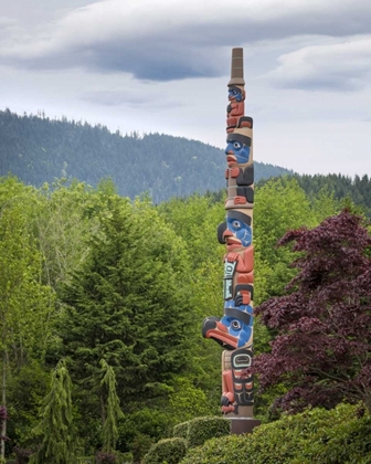 Picture of USA, WASHINGTON STATE, JAMESTOWN TOTEM ART PR