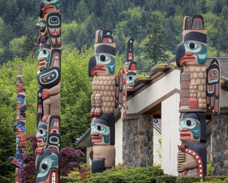 Picture of USA, WASHINGTON STATE, JAMESTOWN TOTEM ART PR