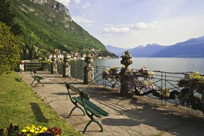 Picture of ITALY, VARENNA VIEW OF LAKE COMO WITH VARENNA