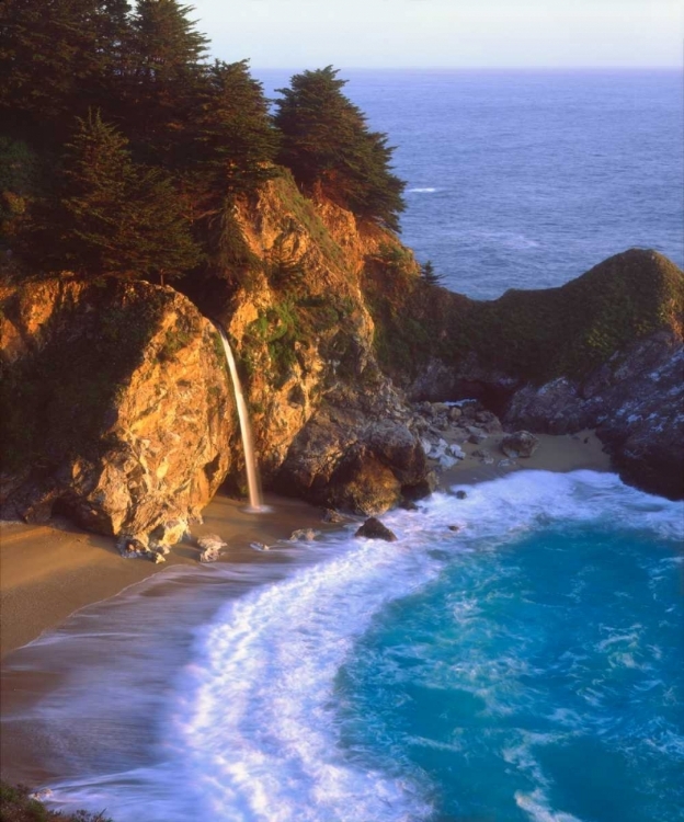 Picture of CA, JULIA PFEIFFER BURNS WATERFALL ON THE COAST