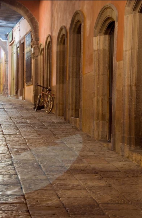 Picture of MEXICO, SIDEWALK WITH BICYCLE AND ARCHWAYS