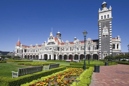Picture of NEW ZEALAND, DUNEDIN PARK BY RAILROAD STATION
