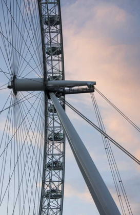 Picture of GREAT BRITAIN, LONDON LONDON EYE FERRIS WHEEL