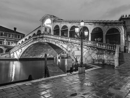 Picture of RIALTO BRIDGE AT NIGHT, VENICE, ITALY, FTBR-1892