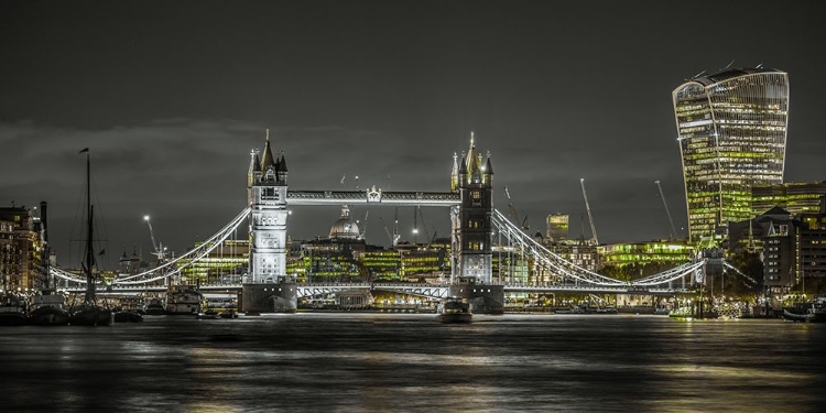 Picture of FAMOUS TOWER BRIDGE OVER RIVER THAMES, LONDON, UK, FTBR-1908