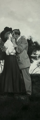Picture of VINTAGE COUPLE KISSING