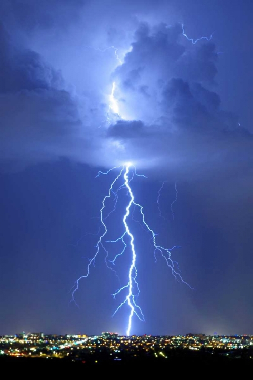 Somerset House - Images. BLUE LIGHTNING