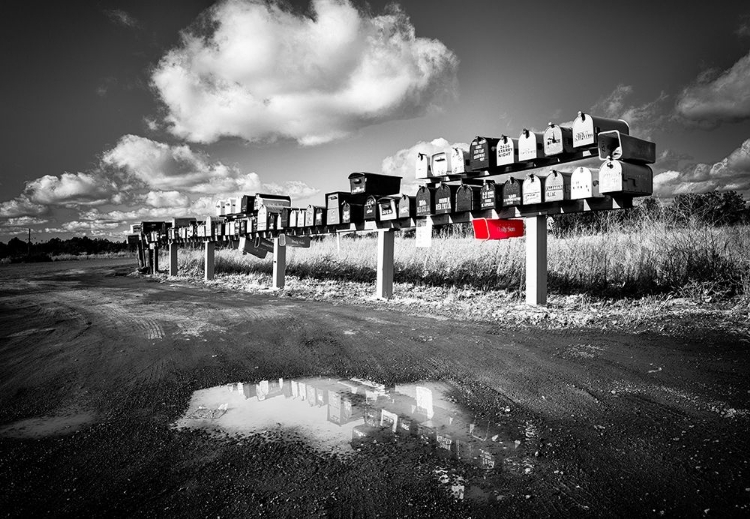 Picture of MAIL BOXES RED