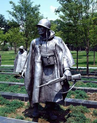 Picture of STAINLESS-STEEL TROOPER ON PATROL AT THE KOREAN WAR VETERANS MEMORIAL, WASHINGTON, D.C.