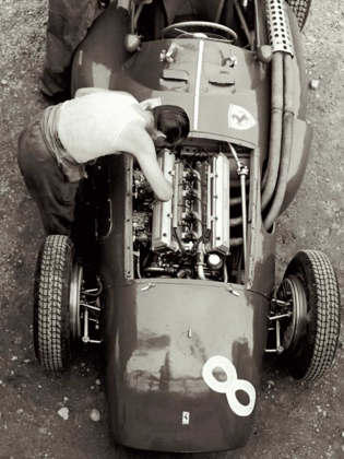 Picture of FERRARI MECHANIC, FRENCH GP, 1954