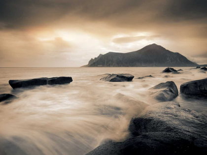 Picture of SEPIA SEA, LOFOTEN ISLANDS