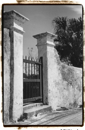 Picture of OLD BERMUDA GATE II