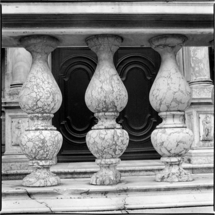 Picture of ARCHITECTURE DETAIL VIII BUDAPEST