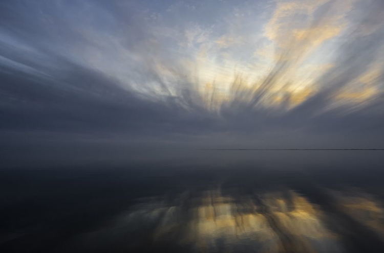 Picture of HORIZONT UND LICHT V