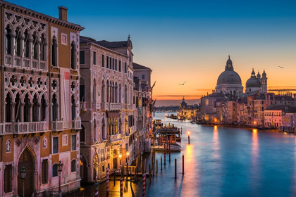 Picture of SUNRISE AT THE GRAND CANAL