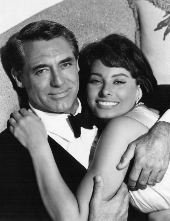 Picture of CARY GRANT WITH SOPHIA LOREN - HOUSEBOAT