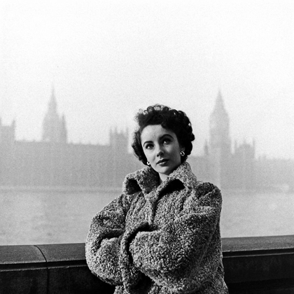 Picture of ELIZABETH TAYLOR IN LONDON