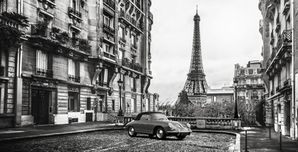 Picture of ROADSTER IN PARIS