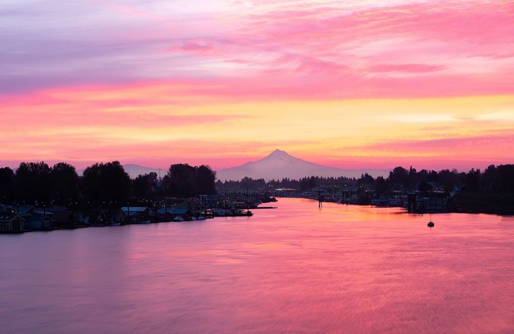 Picture of COLUMBIA RIVER SUNRISE